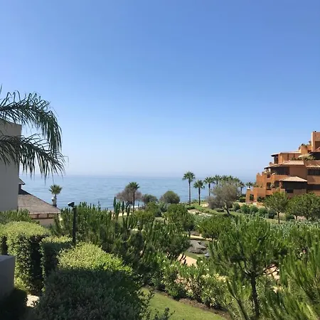 Waterfront Apartment Эстепона