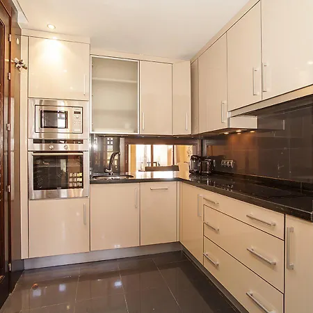 Апартаменты Waterfront Apartment