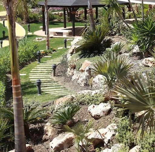 Waterfront Apartment *