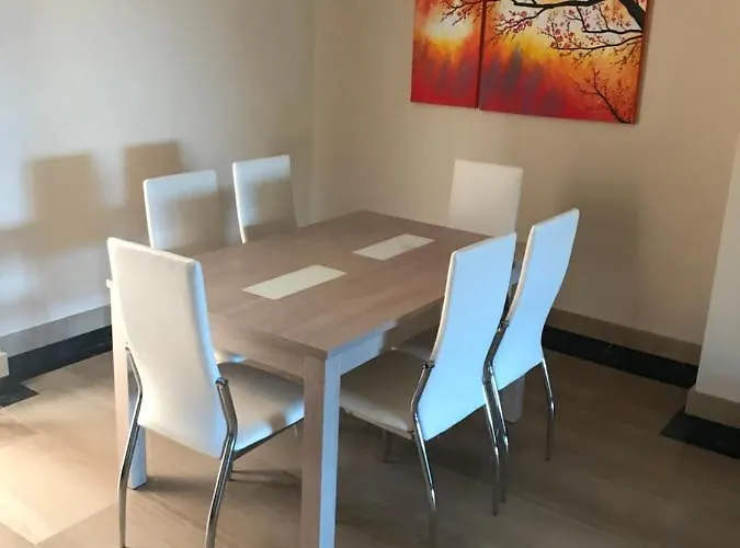 Waterfront Apartment * Εστεπόνα